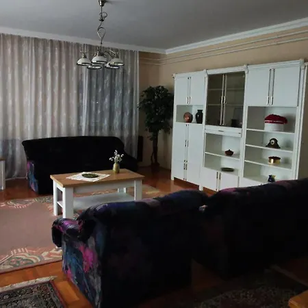 Ferienhaus Kossuth Apartman