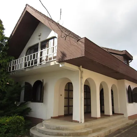 Holiday home Kossuth Apartman Hajduszoboszlo